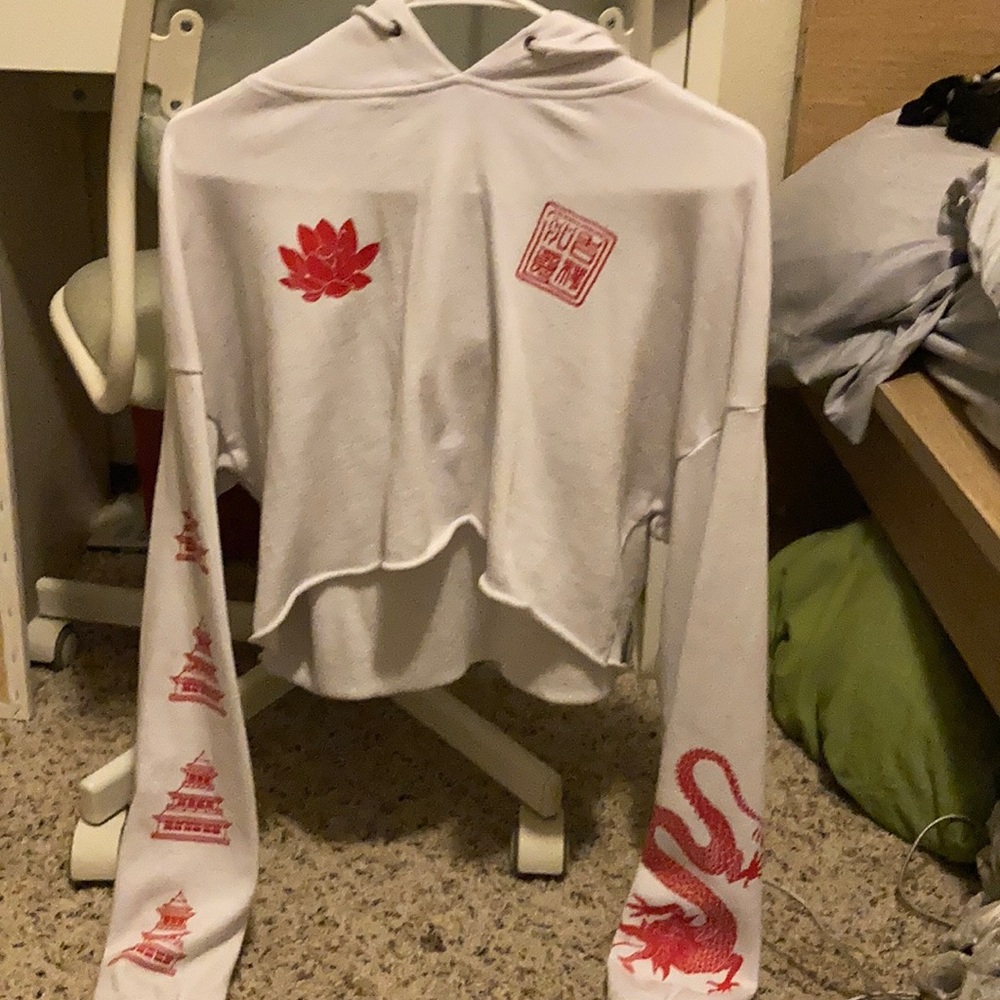 Japanese white cropped sweater